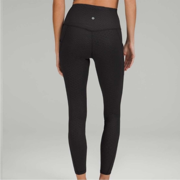 Lululemon 'Align' Black High-Rise Pant With Pockets 25” Size 2 Athleisure - Picture 2 of 10